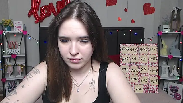 Snapshot of LauraHlot chatting on March 19, 1:40 pm LauraHlot online show from March 19, 1:40 pm