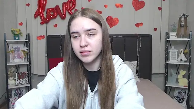 LauraHlot online show from February 22, 6:27 am