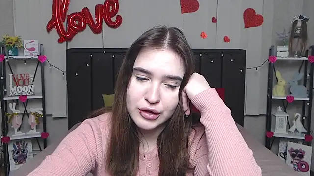 Snapshot of LauraHlot chatting on March 4, 12:50 am LauraHlot online show from March 4, 12:50 am