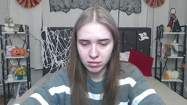 LauraHlot online show from October 24, 5:34 pm