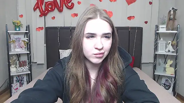 LauraHlot online show from March 5, 6:37 pm