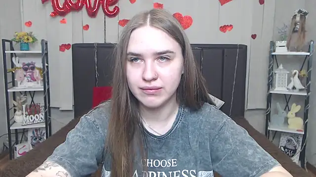 Snapshot of LauraHlot chatting on May 12, 5:48 am LauraHlot online show from May 12, 5:48 am
