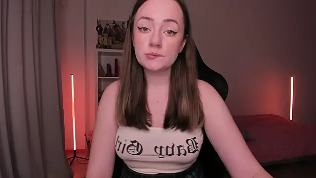 Snapshot of WalkingGirl chatting on January 29, 7:00 pm WalkingGirl online show from January 29, 7:00 pm