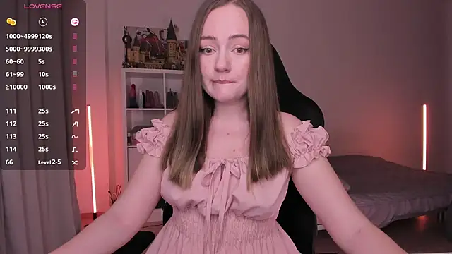 Snapshot of WalkingGirl chatting on January 27, 6:31 pm WalkingGirl online show from January 27, 6:31 pm