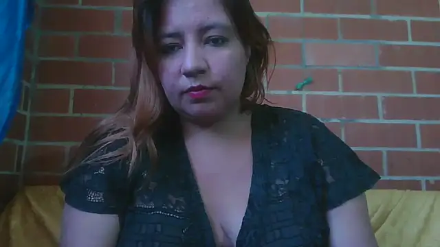 Snapshot of jones-scarlet chatting on February 26, 2:38 pm jones-scarlet online show from February 26, 2:38 pm