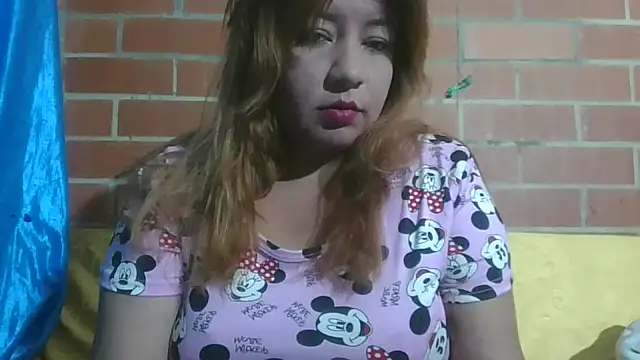 Snapshot of jones-scarlet chatting on February 27, 5:18 am jones-scarlet online show from February 27, 5:18 am
