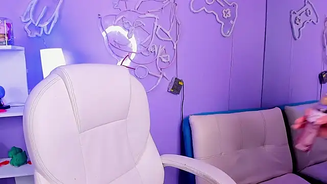 Camiila Osorio online show from February 3, 7:30 pm