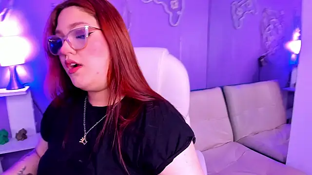 Camiila Osorio online show from January 14, 7:50 pm