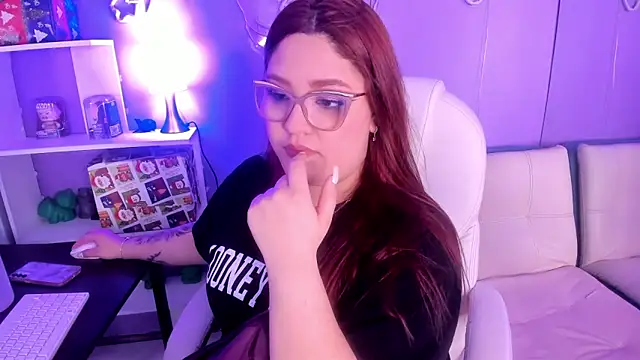 Camiila Osorio online show from January 5, 7:28 pm