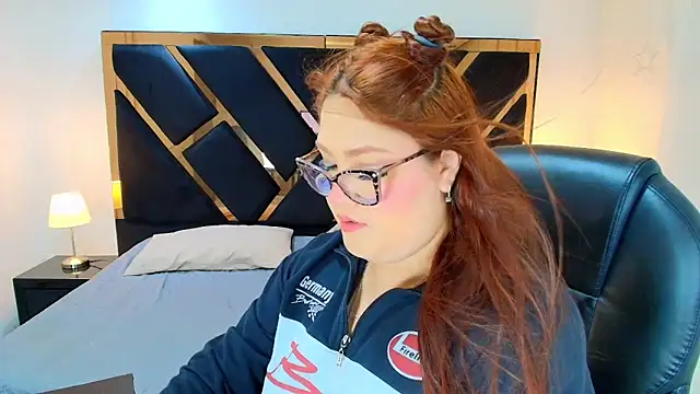 Camiila Osorio online show from June 4, 7:18 pm