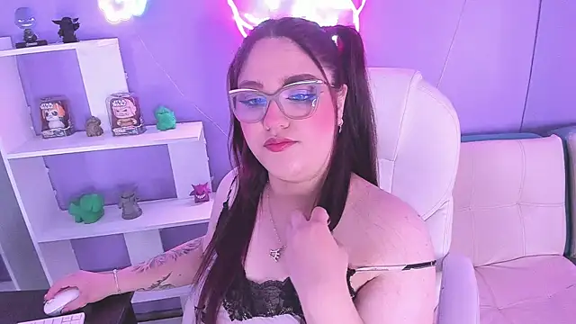 Camiila Osorio online show from September 29, 7:41 pm