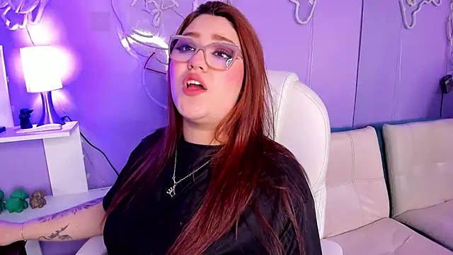 Camiila Osorio online show from January 17, 7:50 pm