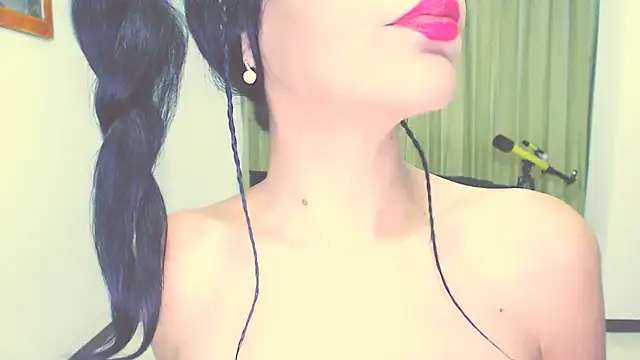 Snapshot of Stephanie520 chatting on October 29, 9:30 am Stephanie520 online show from October 29, 9:30 am