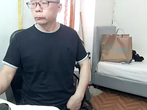 zwc147369 online show from May 23, 12:48 pm