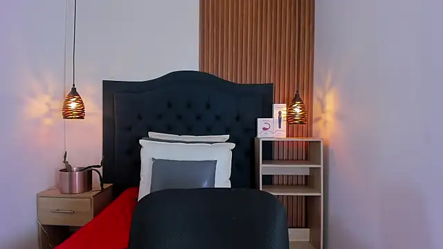 Snapshot of SARA_STONE17 chatting on September 29, 11:38 am SARA STONE17 online show from September 29, 11:38 am