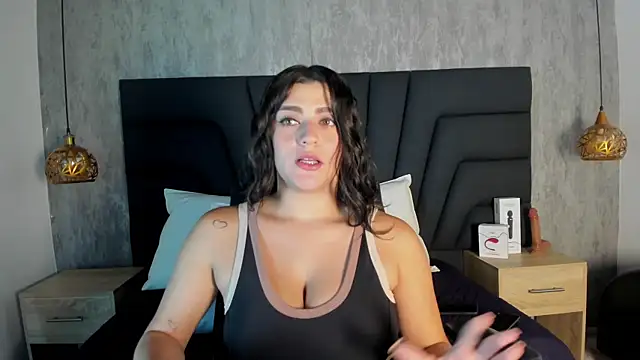 Snapshot of SARA_STONE17 chatting on March 15, 11:51 am SARA STONE17 online show from March 15, 11:51 am