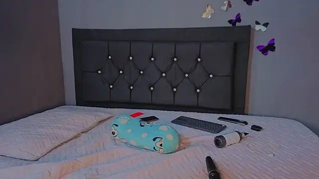 Hanna keller1 online show from March 4, 1:41 pm