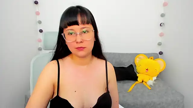 Sofiskies online show from November 11, 1:00 am