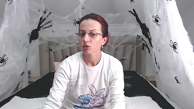 CatWoman0001 online show from October 24, 5:12 pm