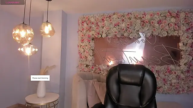 ValeriaVelvet online show from May 18, 11:59 am