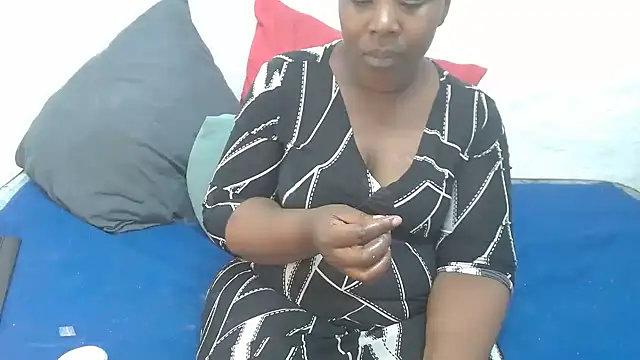 Thickchocolatex2 online show from December 3, 4:39 pm