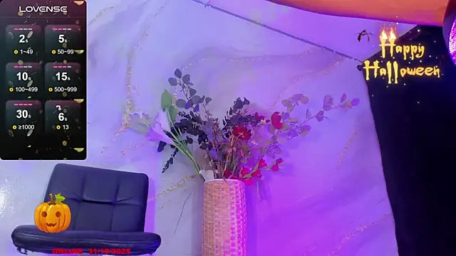 Karla-Ebony online show from October 31, 1:41 pm