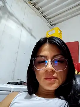 Linda Lars online show from April 16, 2:12 am