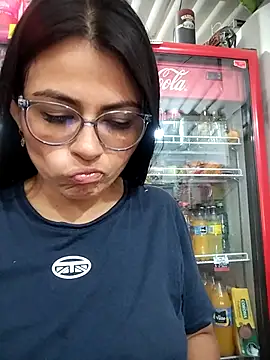 Linda Lars online show from October 27, 2:40 pm