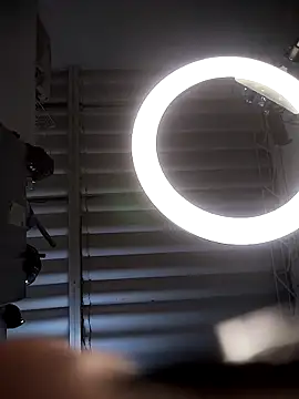 Linda Lars online show from October 24, 3:16 am