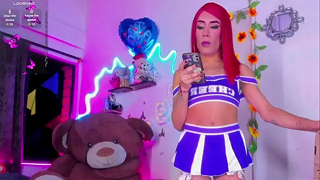 Snapshot of daniela_bigcock22 chatting on November 28, 4:01 am daniela bigcock22 online show from November 28, 4:01 am