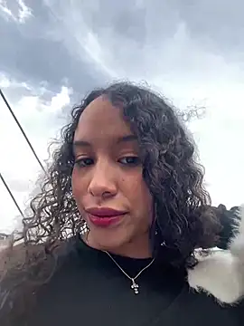 MarieLeon online show from February 5, 7:32 pm