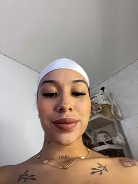MarieLeon online show from May 22, 7:34 pm