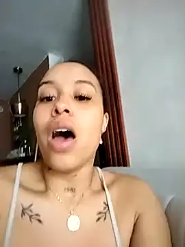 Snapshot of MarieLeon chatting on December 26, 10:09 pm MarieLeon online show from December 26, 10:09 pm