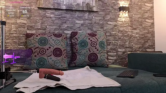 anellejones online show from February 7, 7:22 pm