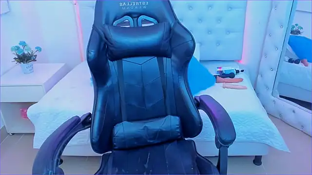 silvana  miller online show from March 5, 7:38 pm