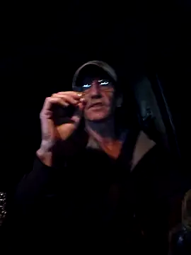 coolbrease10 online show from March 16, 1:13 am