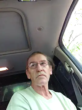 coolbrease10 online show from April 27, 8:51 pm