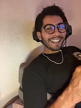 CrazyApachw online show from April 5, 6:09 am