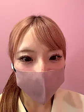 Snapshot of alice__1111 chatting on September 13, 10:04 am alice 1111 online show from September 13, 10:04 am