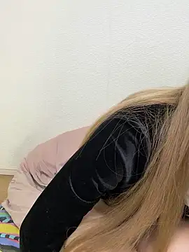 alice  1111 online show from March 26, 12:47 pm