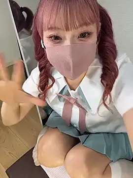 Snapshot of alice__1111 chatting on November 8, 11:58 am alice 1111 online show from November 8, 11:58 am