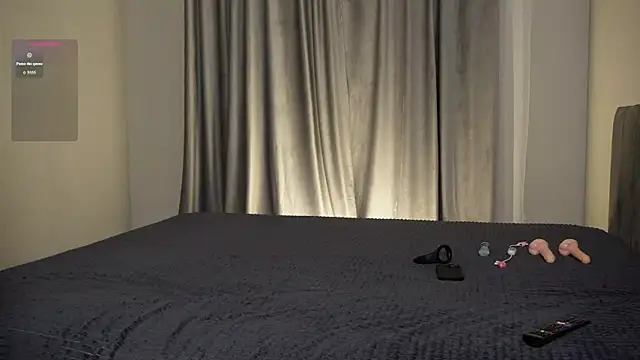 Nik Sharp online show from May 8, 6:12 pm