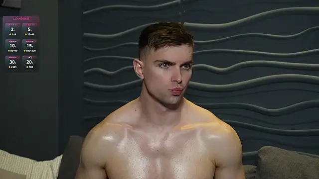 Nik Sharp online show from March 6, 8:15 pm