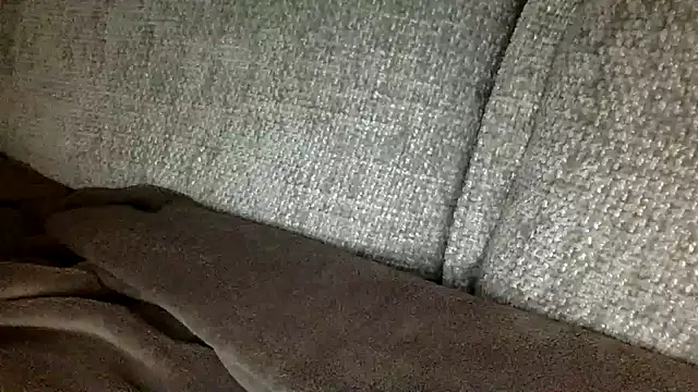 hungtom40 online show from November 16, 6:34 pm