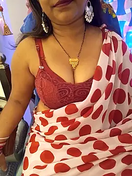 Snapshot of nisha_baby2 chatting on February 27, 2:03 am nisha baby2 online show from February 27, 2:03 am