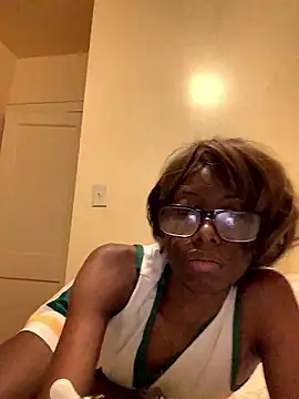 weeklyrush28 online show from January 10, 6:47 pm