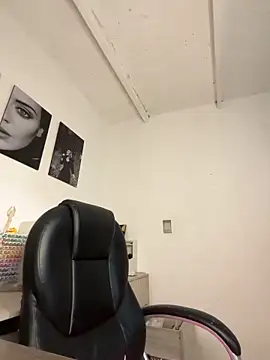 JESSI NAOMI online show from March 27, 4:43 am