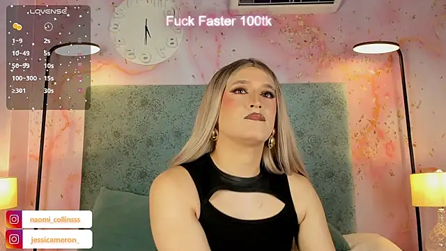 Snapshot of JESSI_NAOMI chatting on October 18, 10:23 pm JESSI NAOMI online show from October 18, 10:23 pm