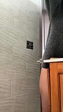 Arilw online show from April 11, 1:04 pm