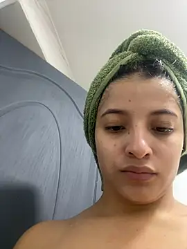 Snapshot of Arilw chatting on February 12, 3:27 pm Arilw online show from February 12, 3:27 pm
